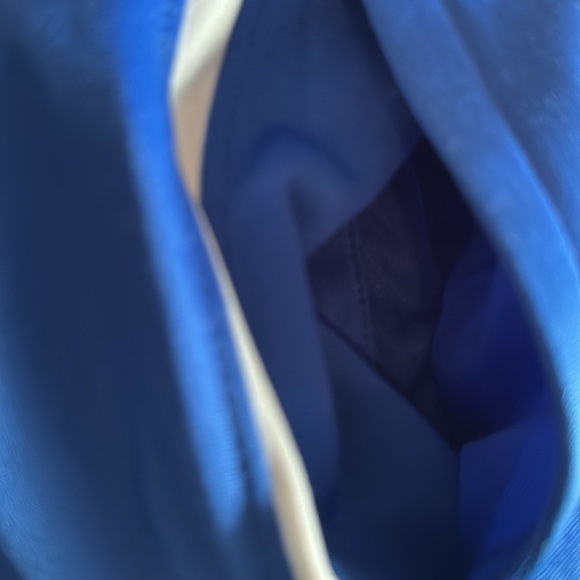 Women’s Nike track pant size medium.  Blue Bx12 - Picture 6 of 6